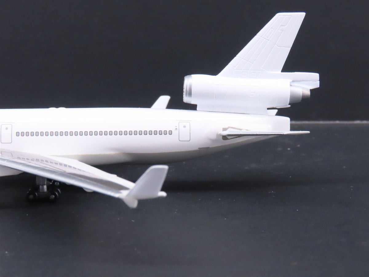 1:400 Dragon Wings 55269 Die-Cast World Air McDonnell Douglas MD-11 Airliner