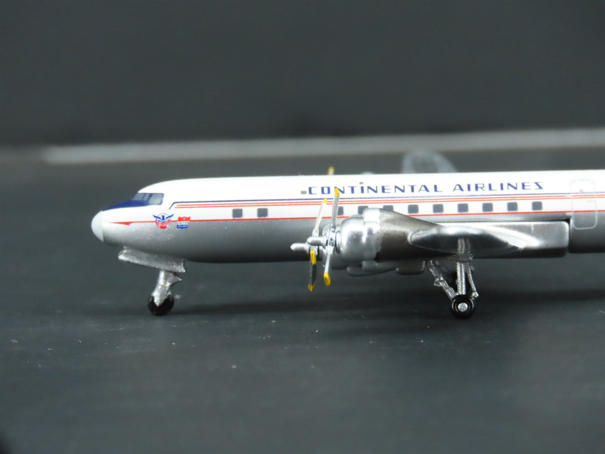 1:400 Aero Classics Die-Cast Continental McDonnell Douglas DC-6B Airliner N90961