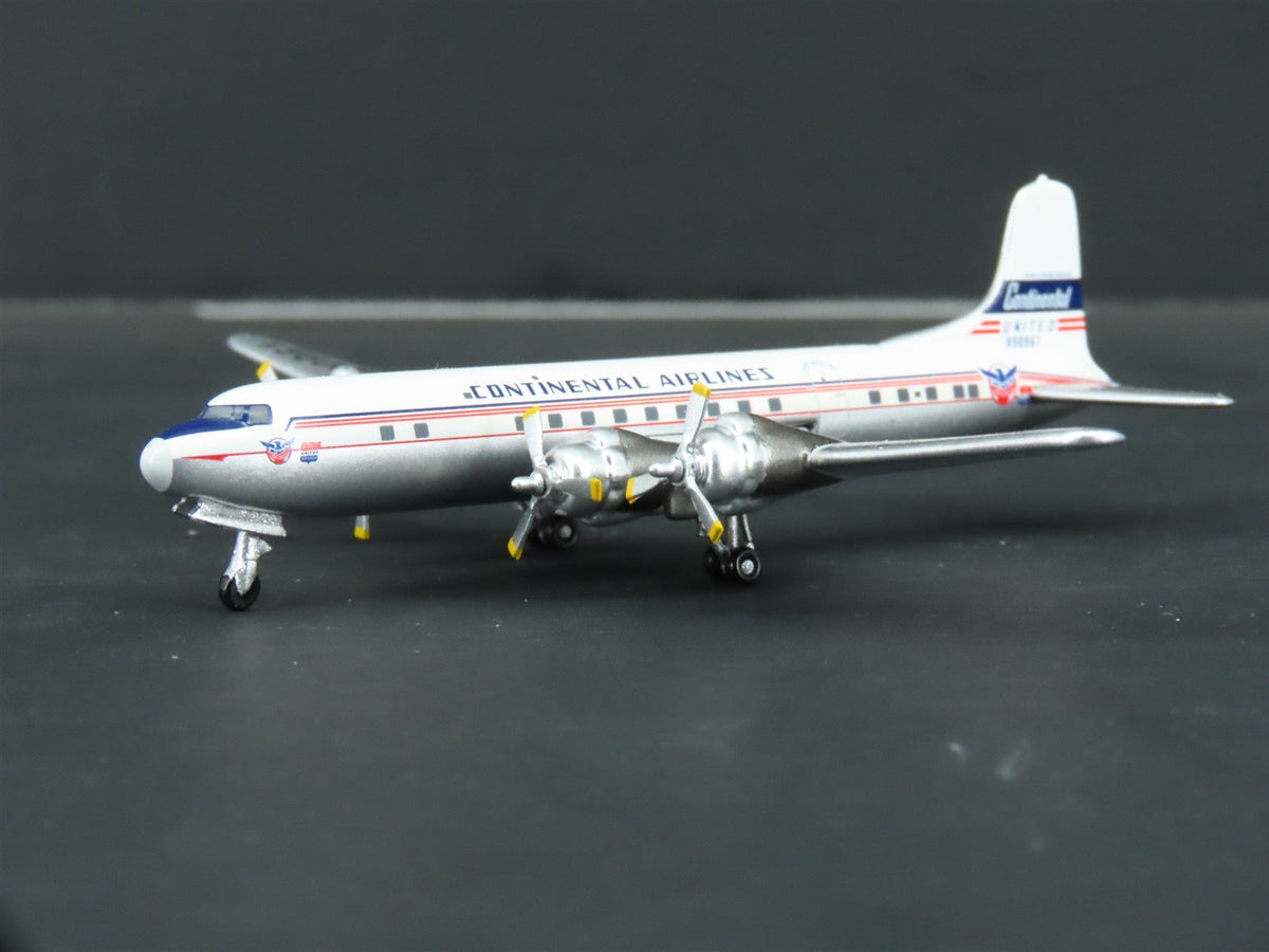 1:400 Aero Classics Die-Cast Continental McDonnell Douglas DC-6B Airliner N90961