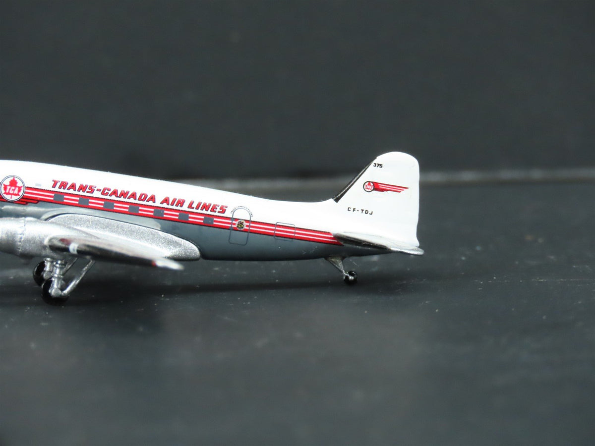 1:400 Aero Classics Die-Cast Trans Canada McDonnell Douglas DC-3 Airliner CF-TDJ