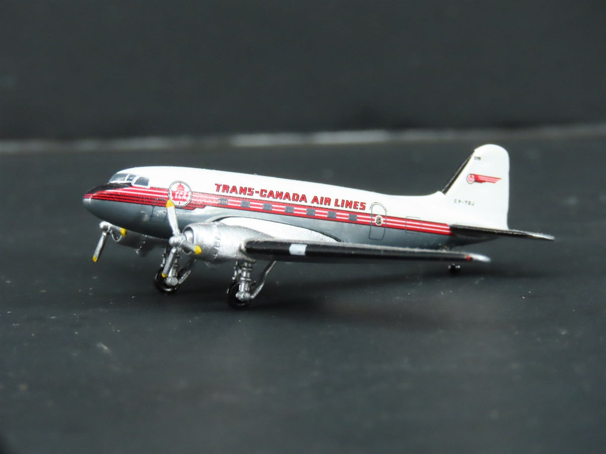 1:400 Aero Classics Die-Cast Trans Canada McDonnell Douglas DC-3 Airliner CF-TDJ