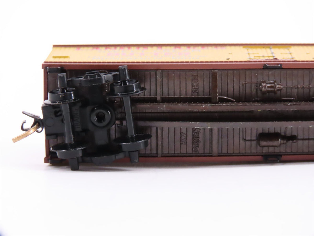 N Scale Micro-Trains MTL 49470 URTC Land O&#39; Lakes 40&#39; Wood Reefer #10134