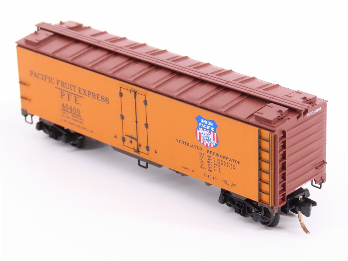 N Scale Micro-Trains MTL 59010 SP UP PFE Pacific Fruit Express 40&#39; Reefer #40400