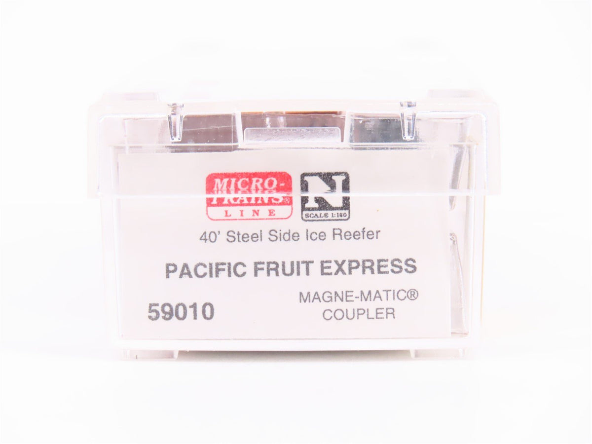 N Scale Micro-Trains MTL 59010 SP UP PFE Pacific Fruit Express 40&#39; Reefer #40400