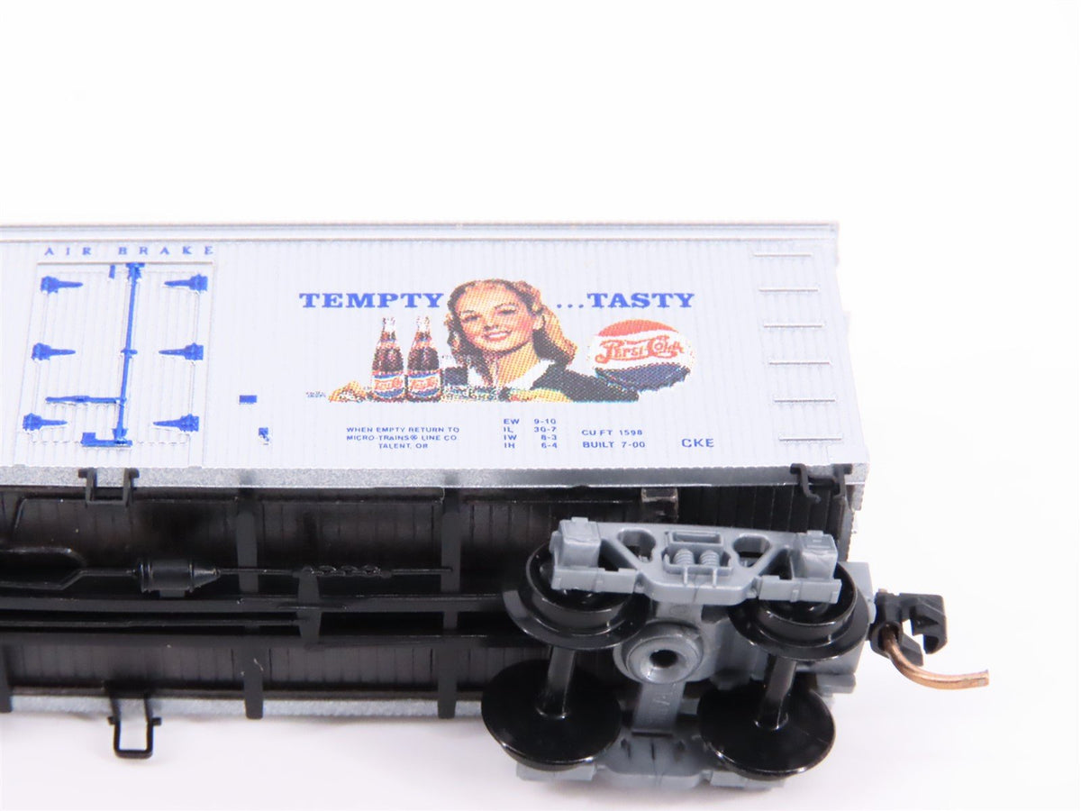 N Scale Micro-Trains MTL 58560 PCEX Pepsi Cola 36&#39; Wood Sheathed Reefer #58506