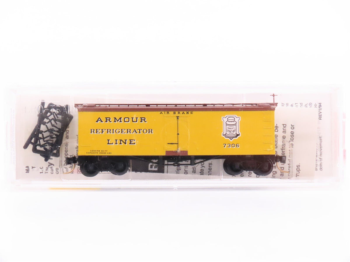 N Scale Micro-Trains MTL 58030 Armour Refrigerator Line 36&#39; Wood Reefer #7306