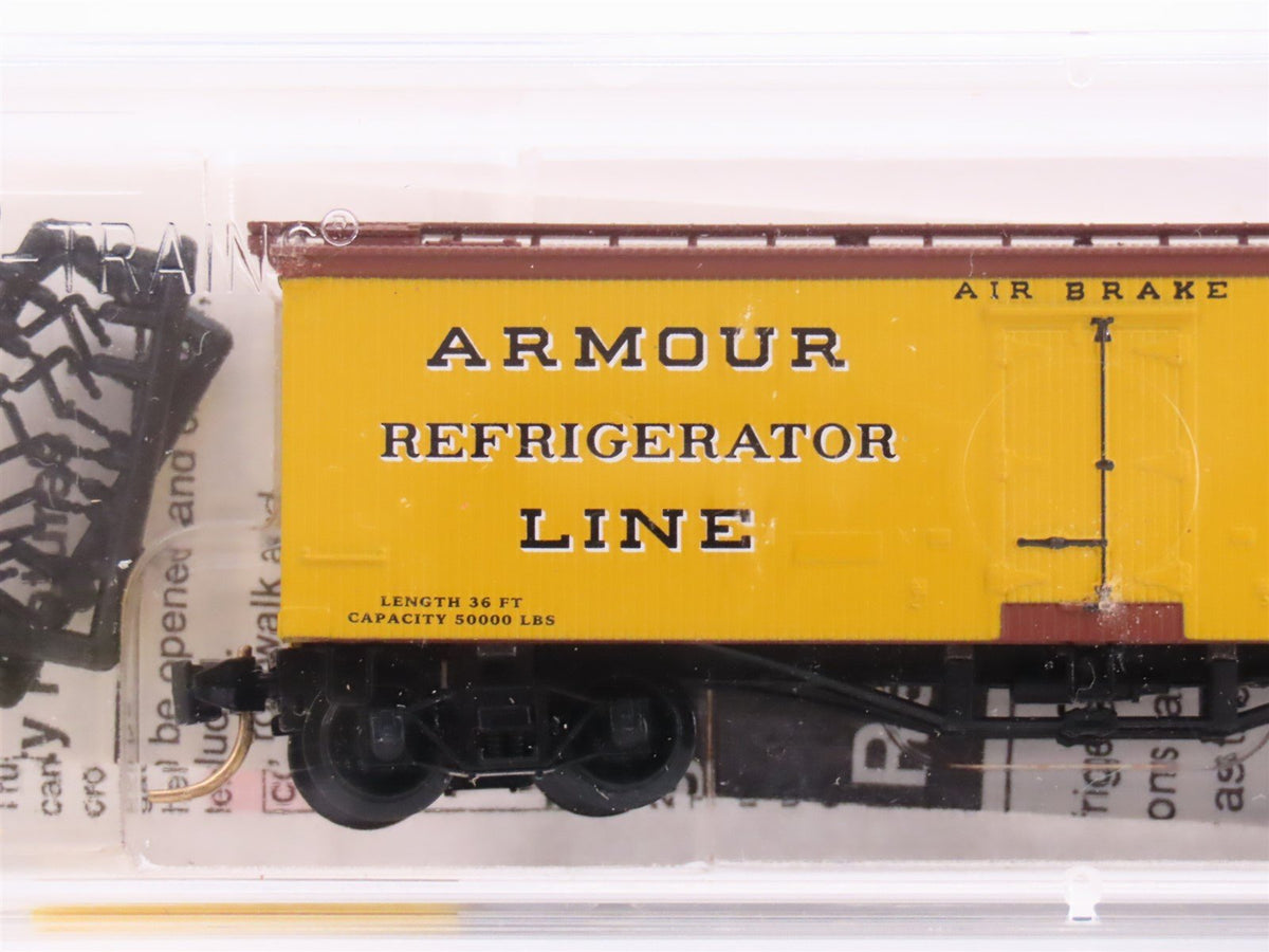 N Scale Micro-Trains MTL 58030 Armour Refrigerator Line 36&#39; Wood Reefer #7306