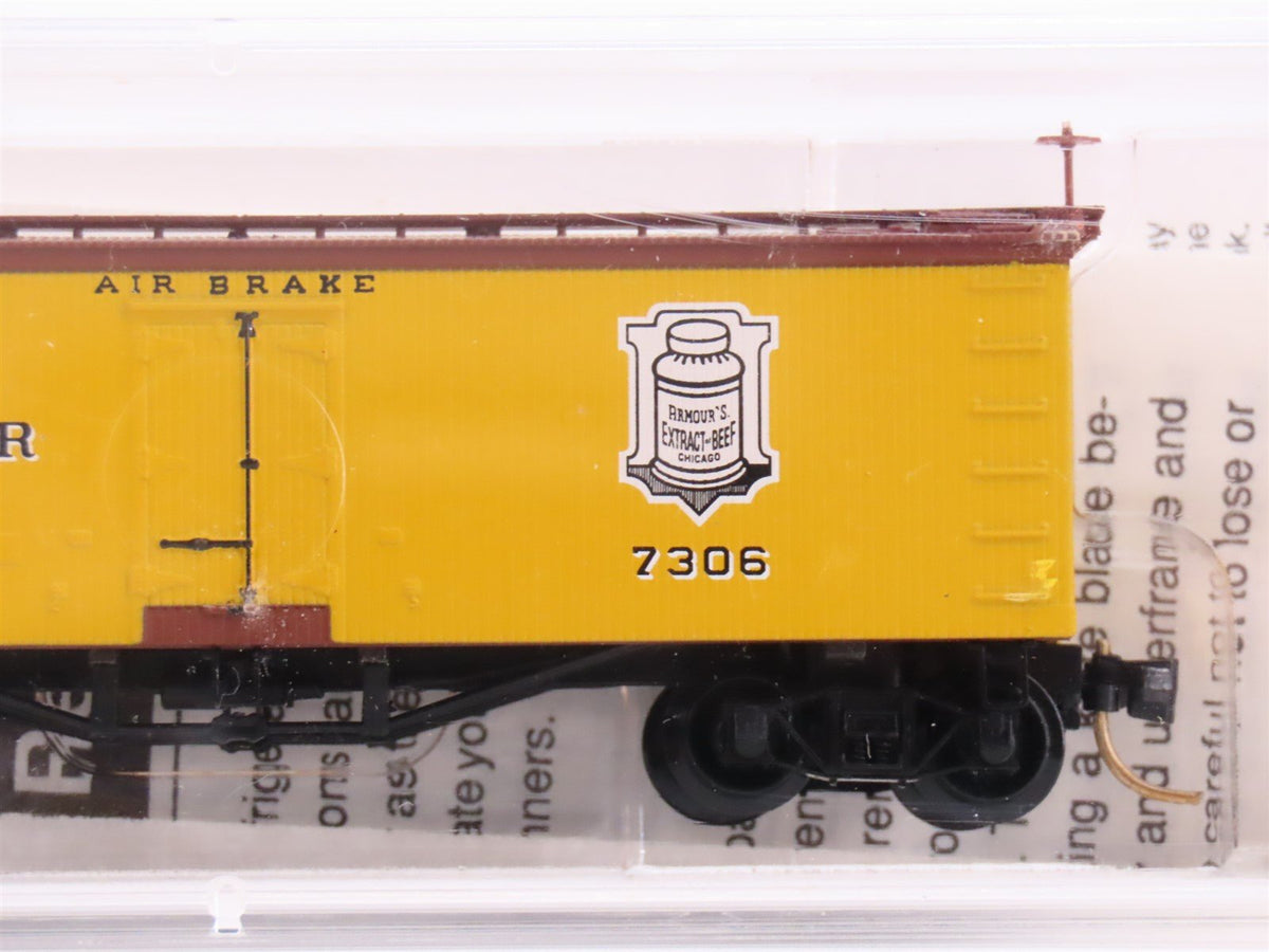 N Scale Micro-Trains MTL 58030 Armour Refrigerator Line 36&#39; Wood Reefer #7306