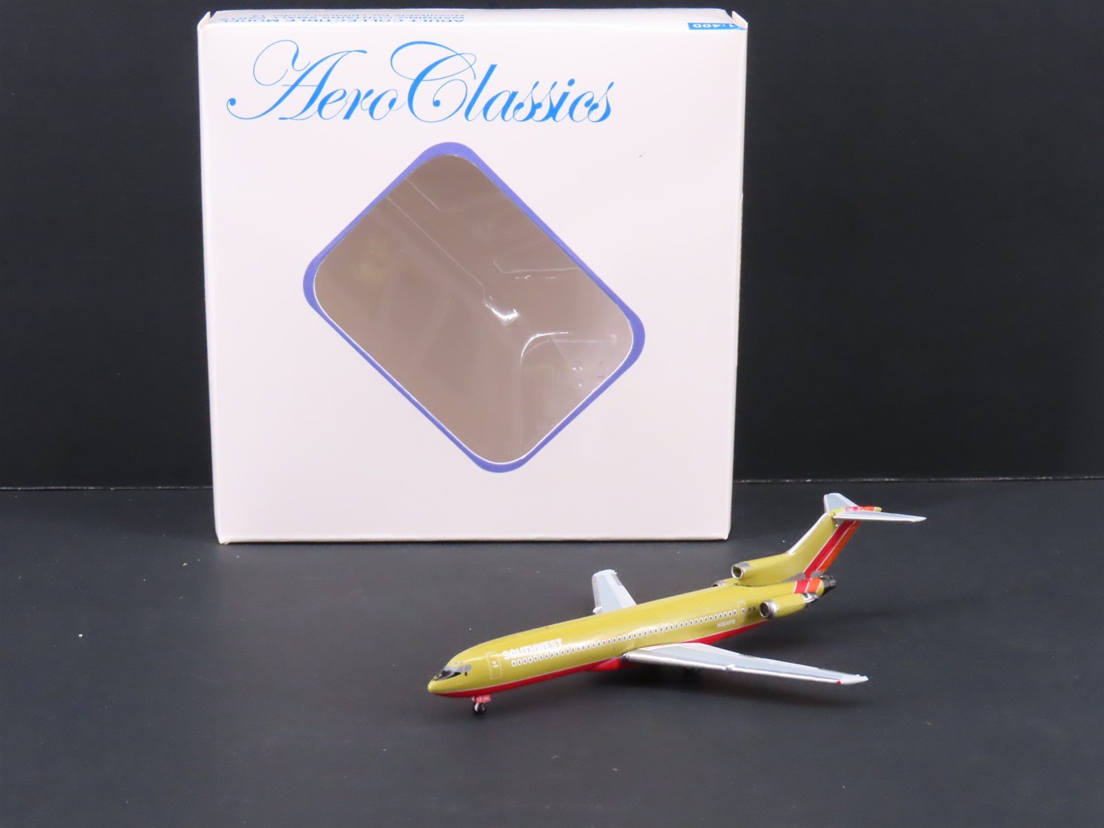 1:400 Aero Classics Die-Cast Southwest Airlines Boeing B727-227 Airliner N564PE