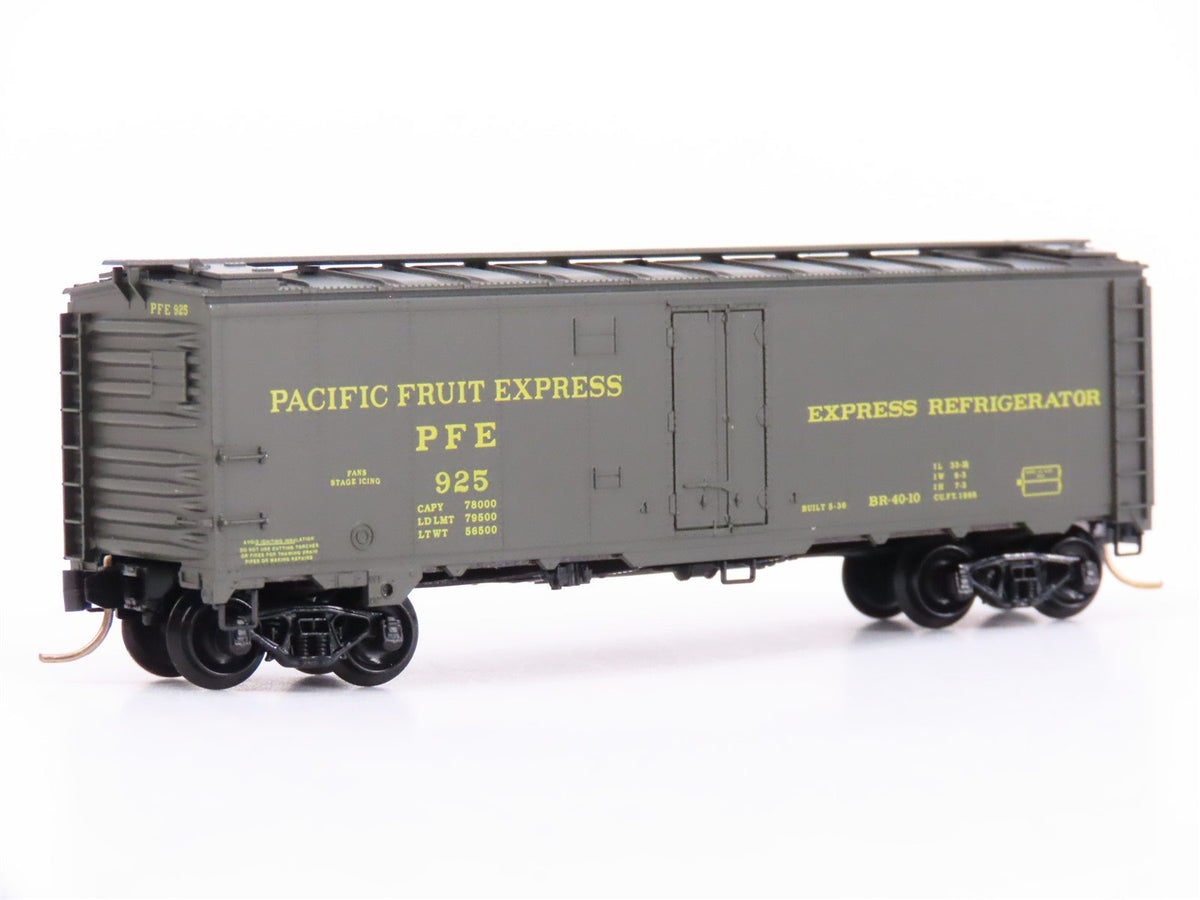 N Scale Micro-Trains MTL 59510 PFE Pacific Fruit Express 40&#39; Steel Reefer #925