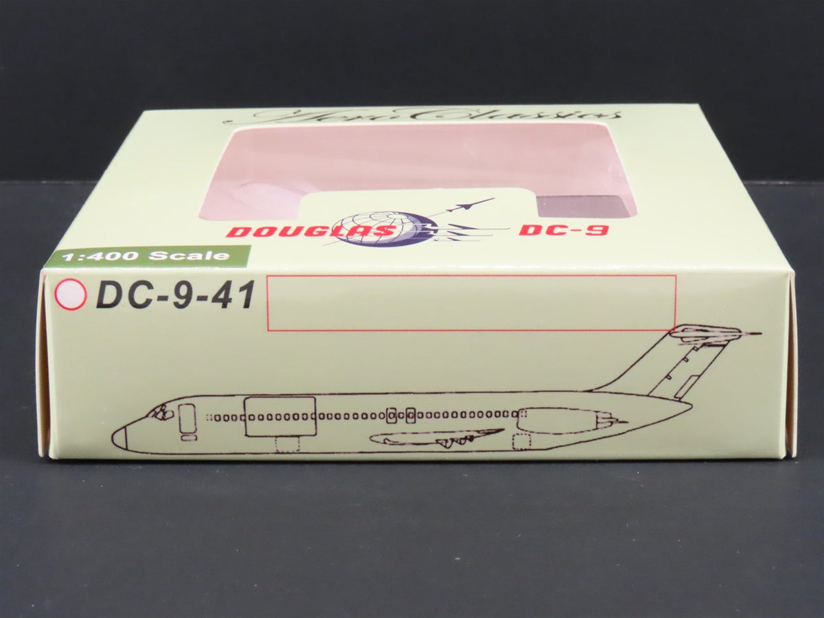 1:400 Aero Classics Republic Northwest Douglas DC-9-51 Airliner N777NC