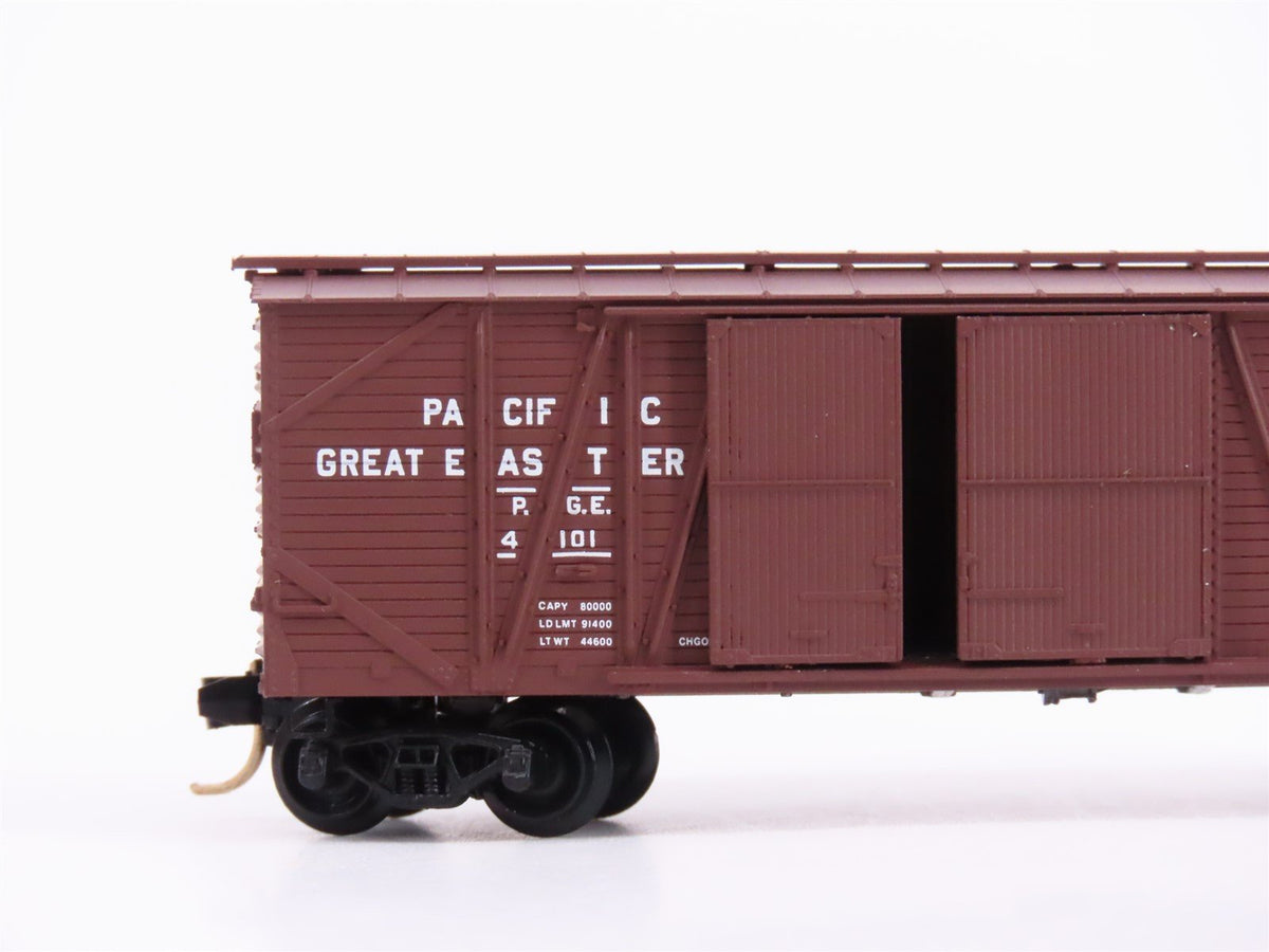 N Scale Micro-Trains MTL 29080 PGE Pacific Great Eastern 40&#39; Box Car #4101