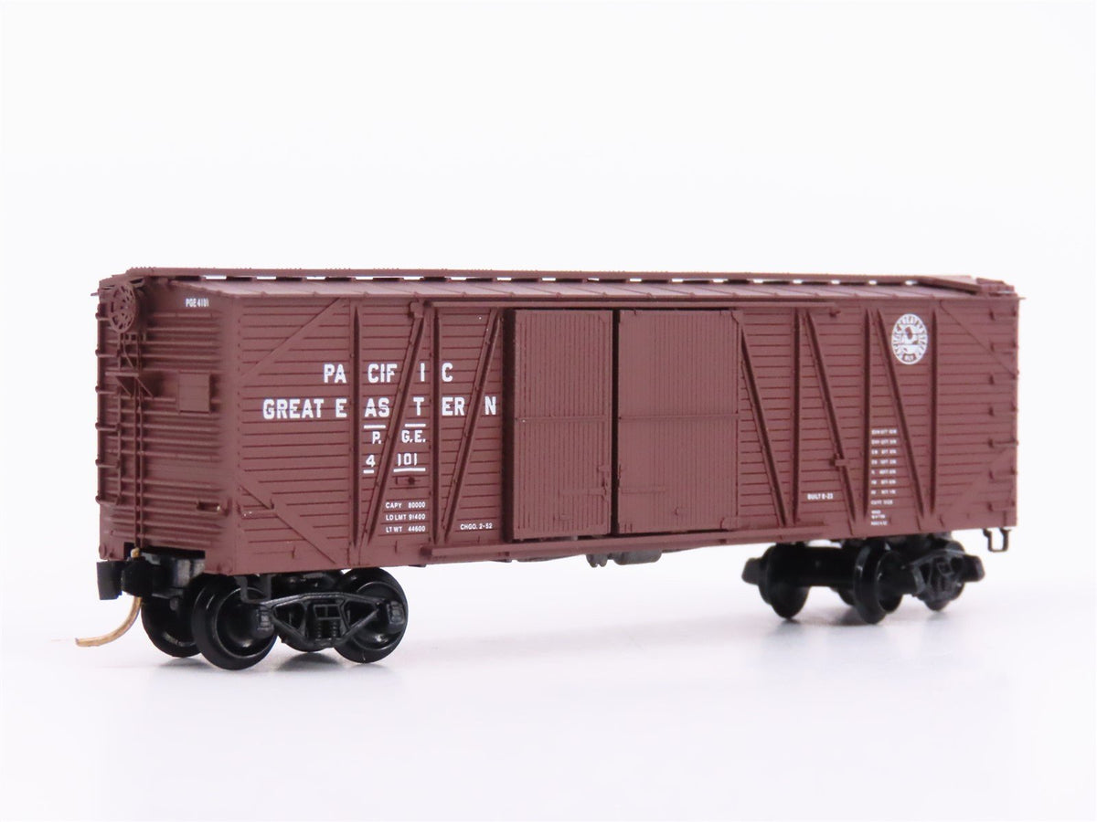 N Scale Micro-Trains MTL 29080 PGE Pacific Great Eastern 40&#39; Box Car #4101