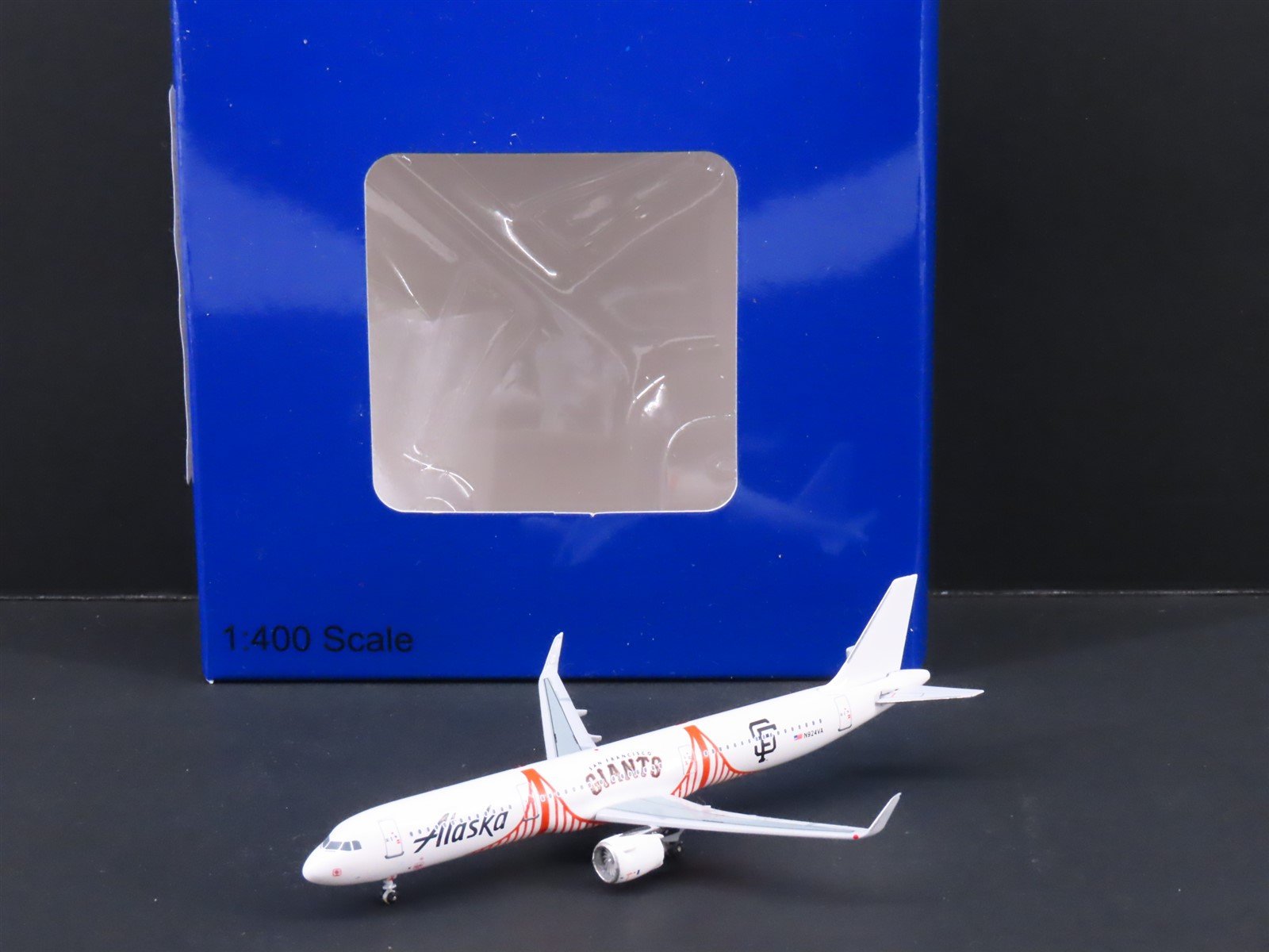 1:400 Aero Classics Die-Cast Alaska San Francisco Giants A320-232 Airliner