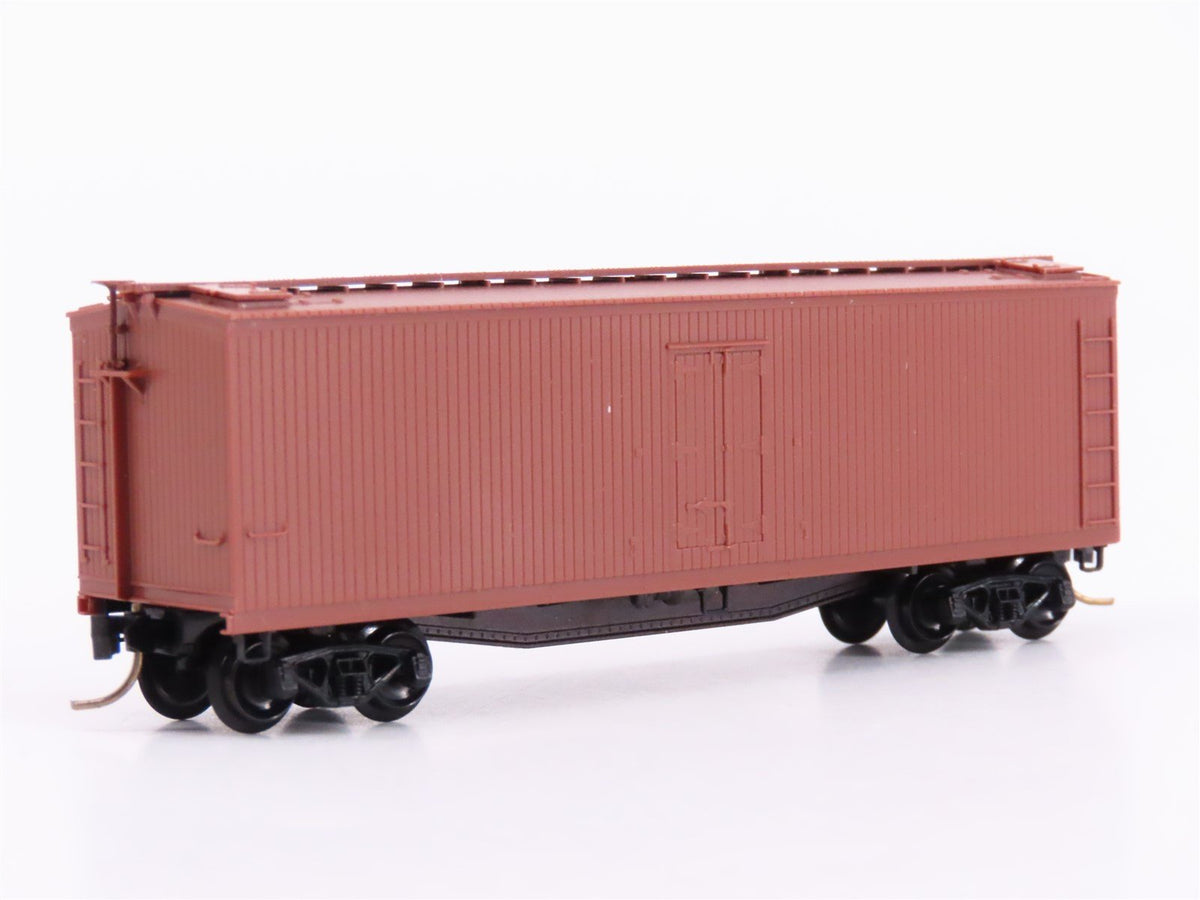 N Micro-Trains MTL 49000 Series Undecorated 40&#39; Double Sheathed Wood Reefer