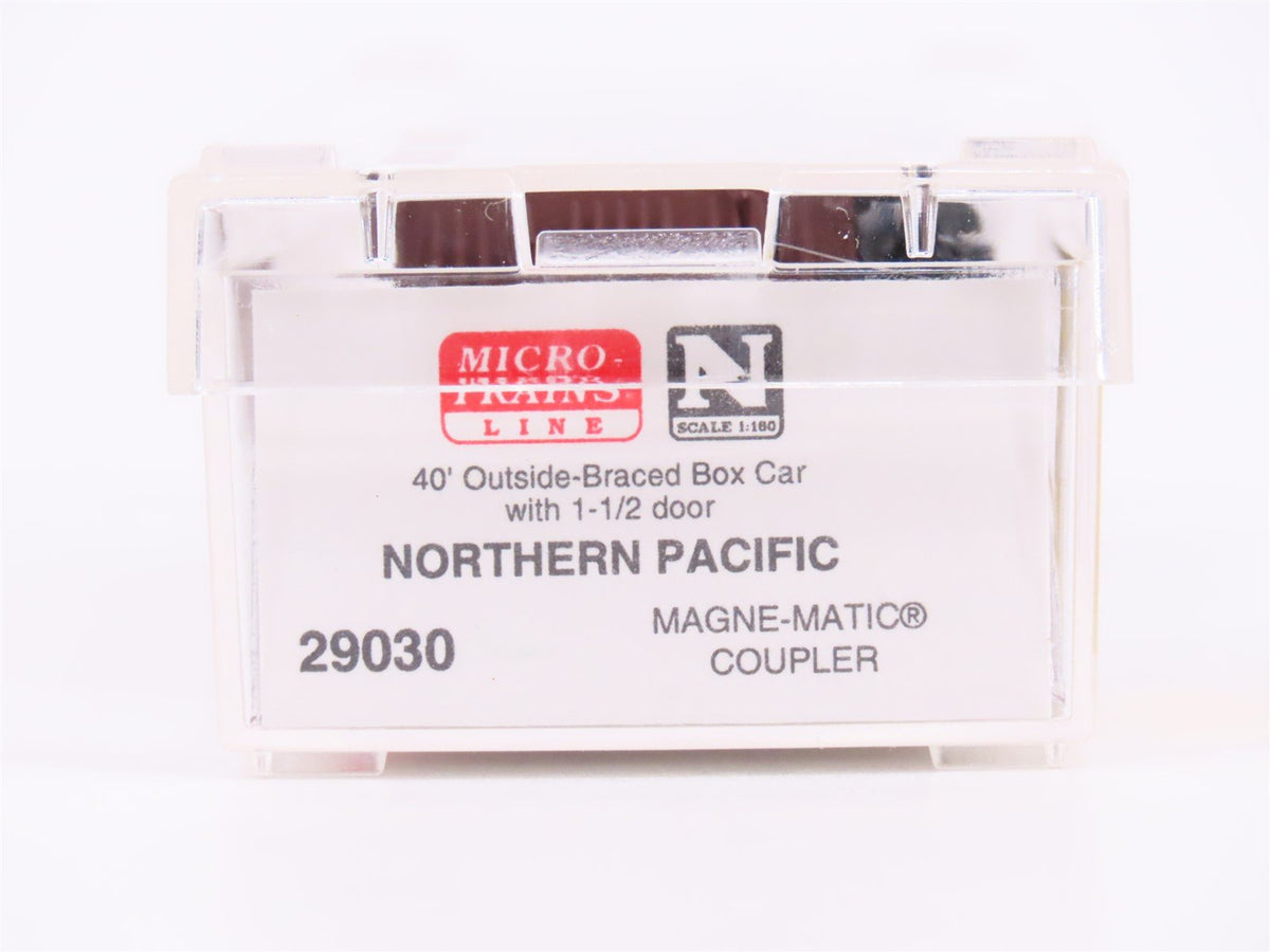 N Scale Micro-Trains MTL 29030 NP Northern Pacific Automobile 40&#39; Box Car #8006