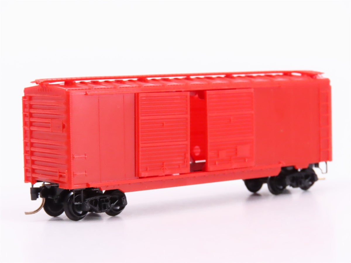 N Scale Micro-Trains MTL Undecorated 40&#39; Double Door Box Car