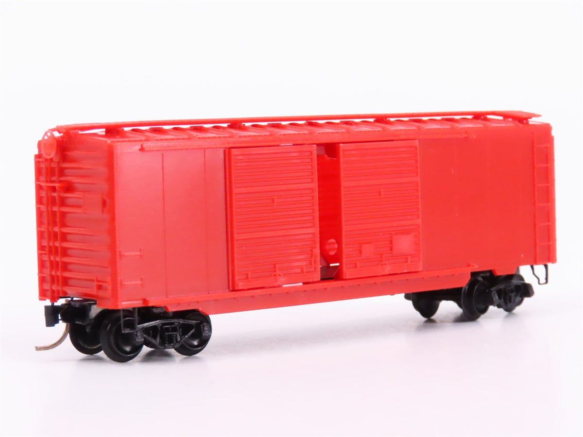 N Scale Micro-Trains MTL Undecorated 40&#39; Double Door Box Car