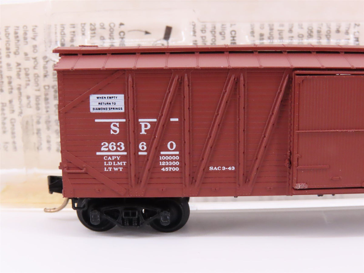 N Scale Micro-Trains MTL 28030 SP Southern Pacific Railroad 40&#39; Box Car #26360