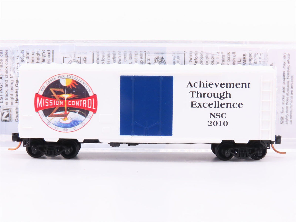 N Scale Micro-Trains MTL NSC 10-01 Mission Control 40&#39; Plug Door Box Car #2010