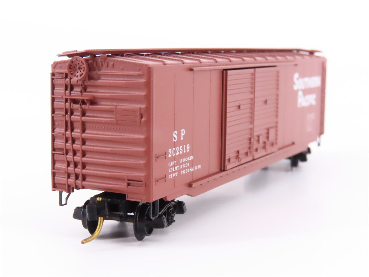 N Kadee Micro-Trains MTL 34091 SP Southern Pacific Box Car #202519 - Blue Label