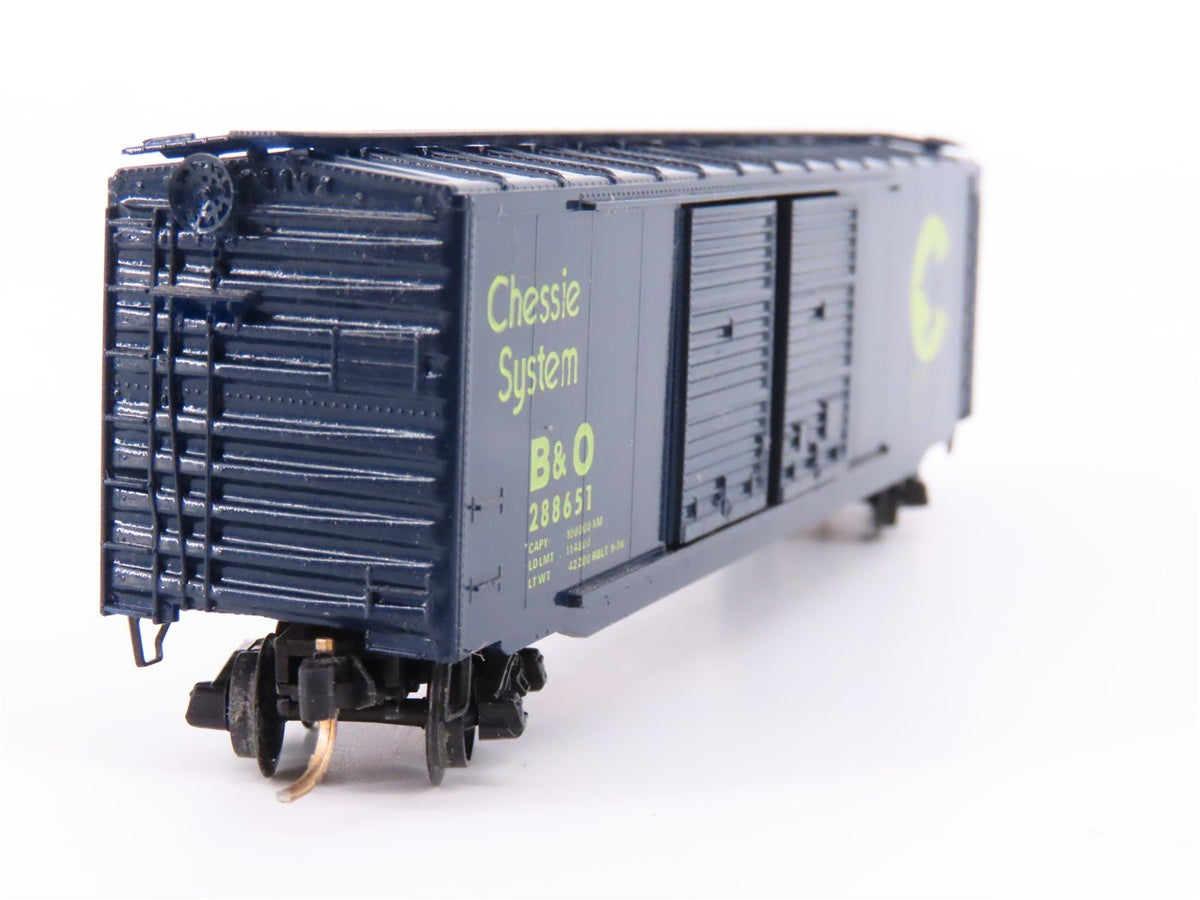 N Scale Kadee Micro-Trains MTL 34011 B&amp;O Chessie System 50&#39; Box Car #288651