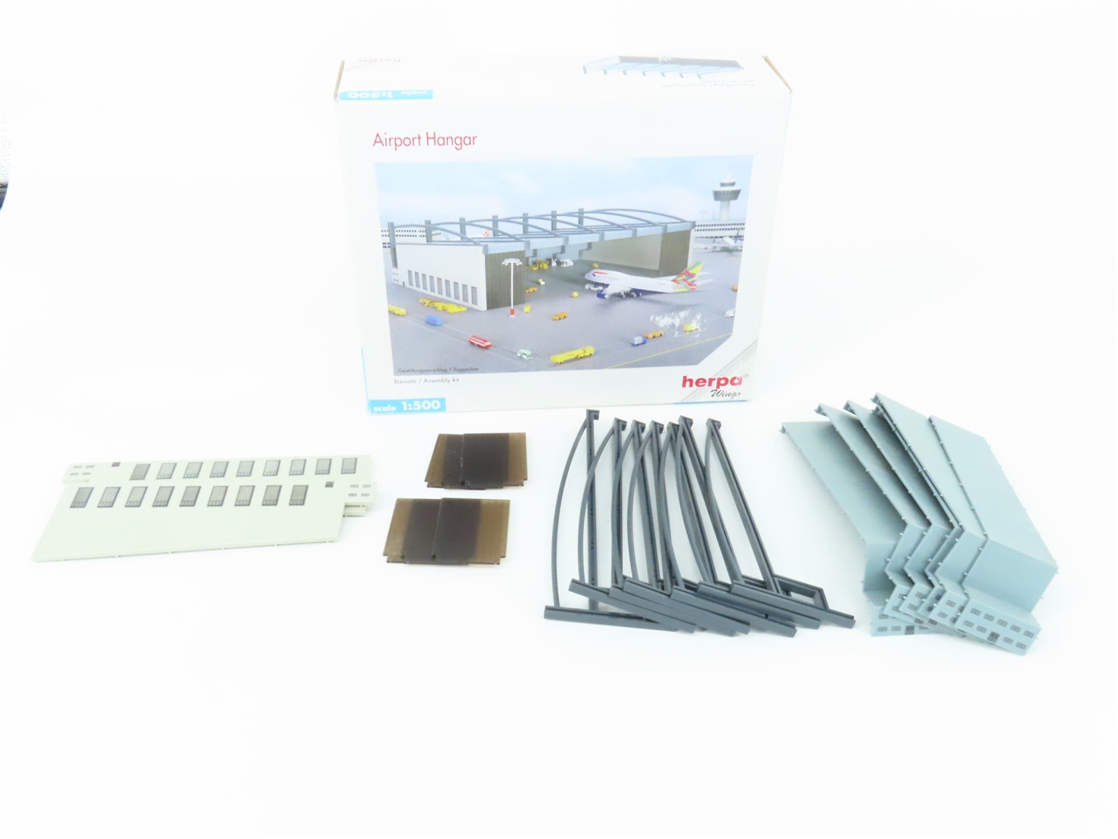 1:500 Scale Herpa Wings 519762 Airport Hanger Kit