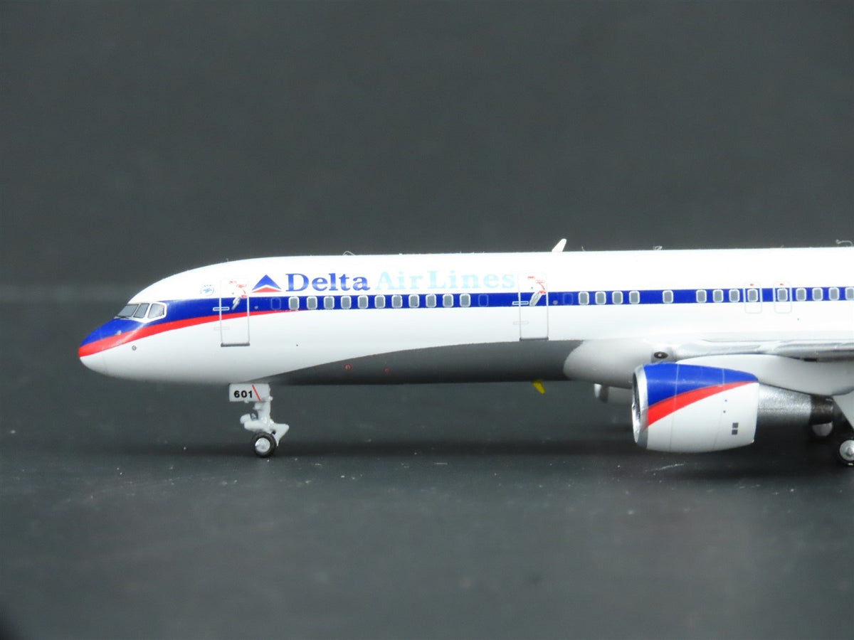 1:400 Next Generation 53170 Die-Cast Delta Air Lines Boeing 757-200 Airliner