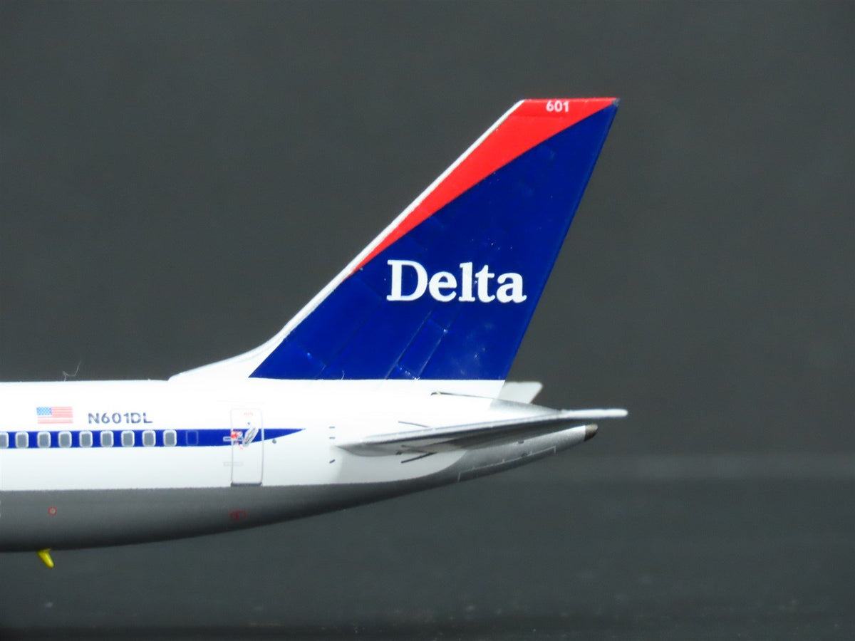 1:400 Next Generation 53170 Die-Cast Delta Air Lines Boeing 757-200 Airliner
