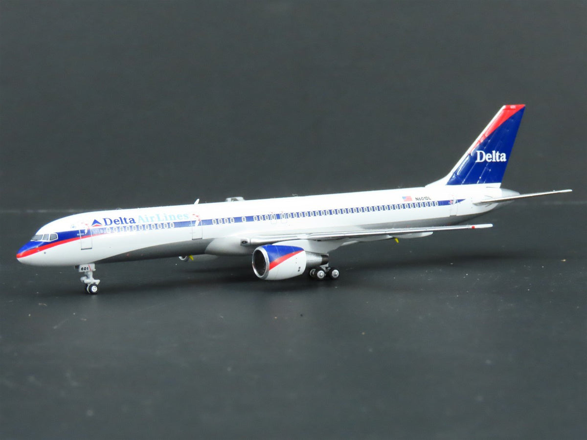1:400 Next Generation 53170 Die-Cast Delta Air Lines Boeing 757-200 Airliner