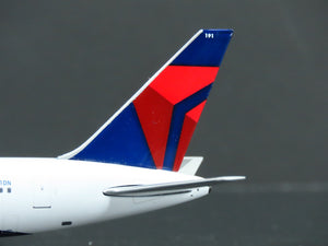 1:400 Scale GeminiJets GJDAL984 Delta Air Lines Boeing 767-300EA Airliner