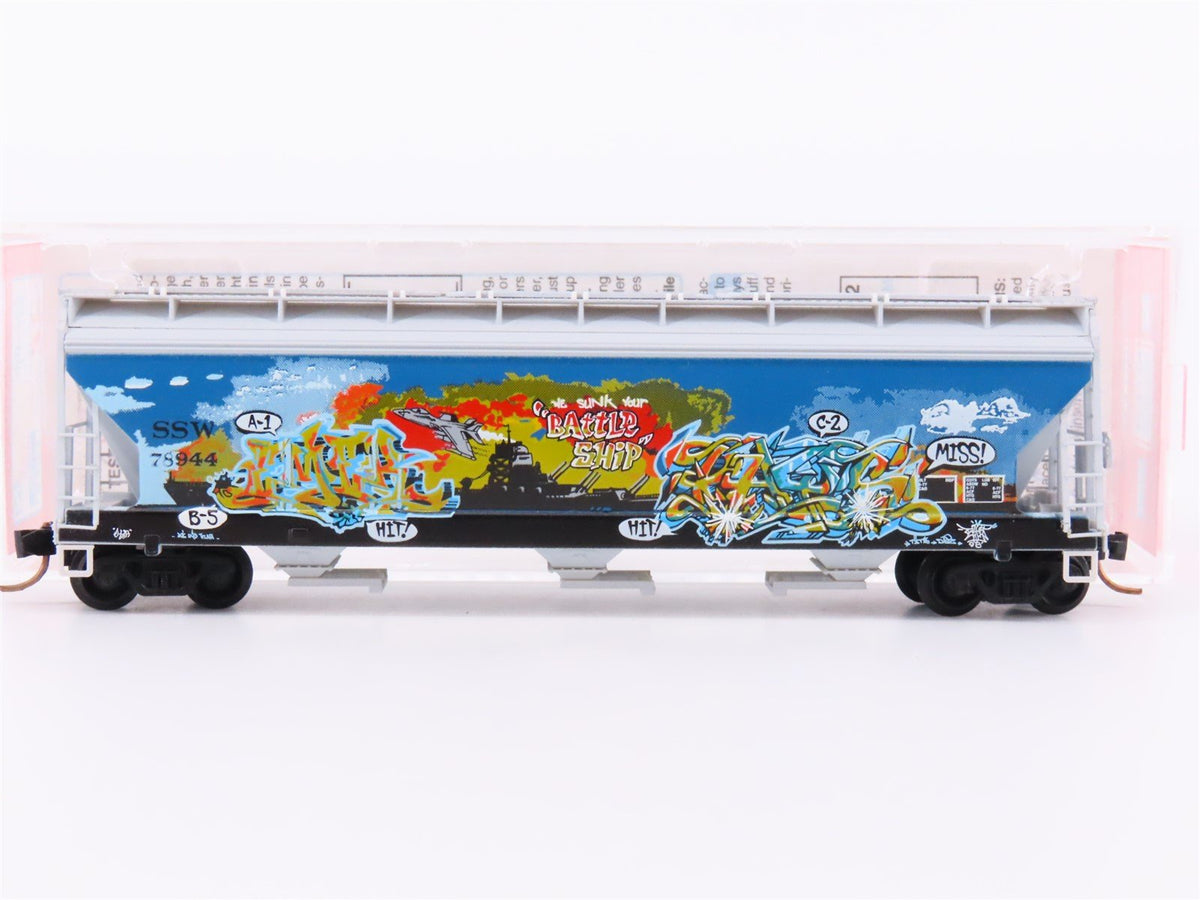 N Micro-Trains MTL GCS Car #6 SSW &quot;Battle Ship&quot; 3-Bay Hopper #78944 w/ Graffiti