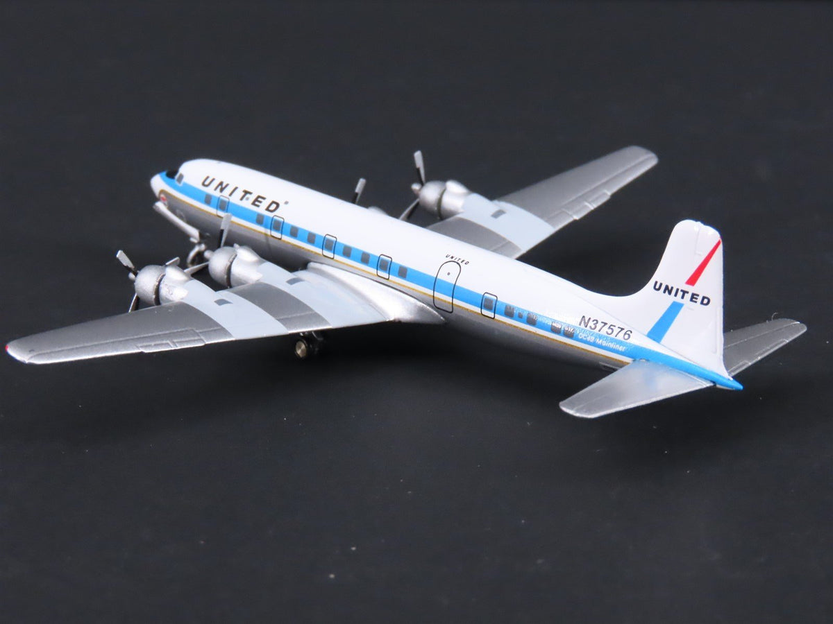 1:400 Gemini Jets GJUAL972 Die-Cast United McDonnell Douglas DC-6B Airliner