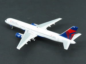 1:400 Scale GeminiJets GJDAL810 Delta Air Lines Boeing 757-200 Airliner