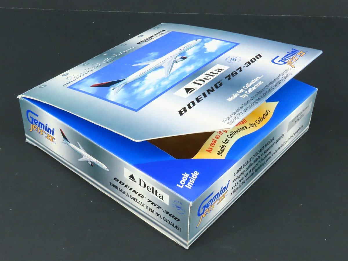 1:400 Scale GeminiJets GJDAL451 Delta Air Lines Boeing 767-300 Airliner