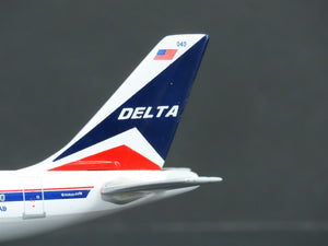 1:400 Scale GeminiJets GJDAL331 Delta Air Lines Airbus A310-300 Airliner