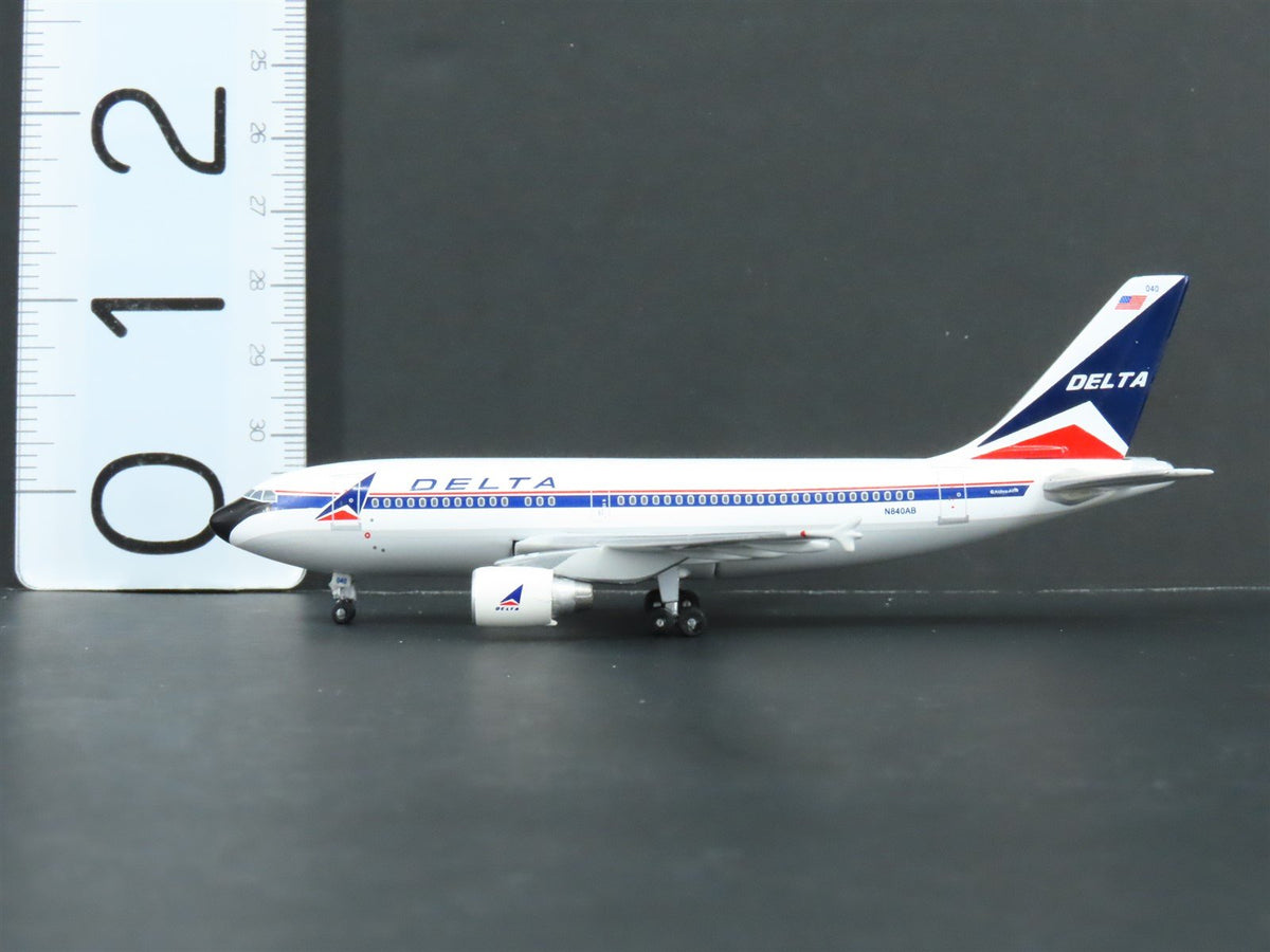1:400 Scale GeminiJets GJDAL331 Delta Air Lines Airbus A310-300 Airliner