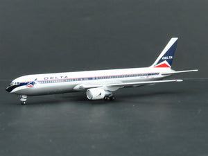 1:400 Scale GeminiJets GJDAL454 Delta Air Lines Boeing 767-300 Airliner