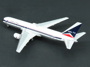 1:400 Scale GeminiJets GJDAL454 Delta Air Lines Boeing 767-300 Airliner