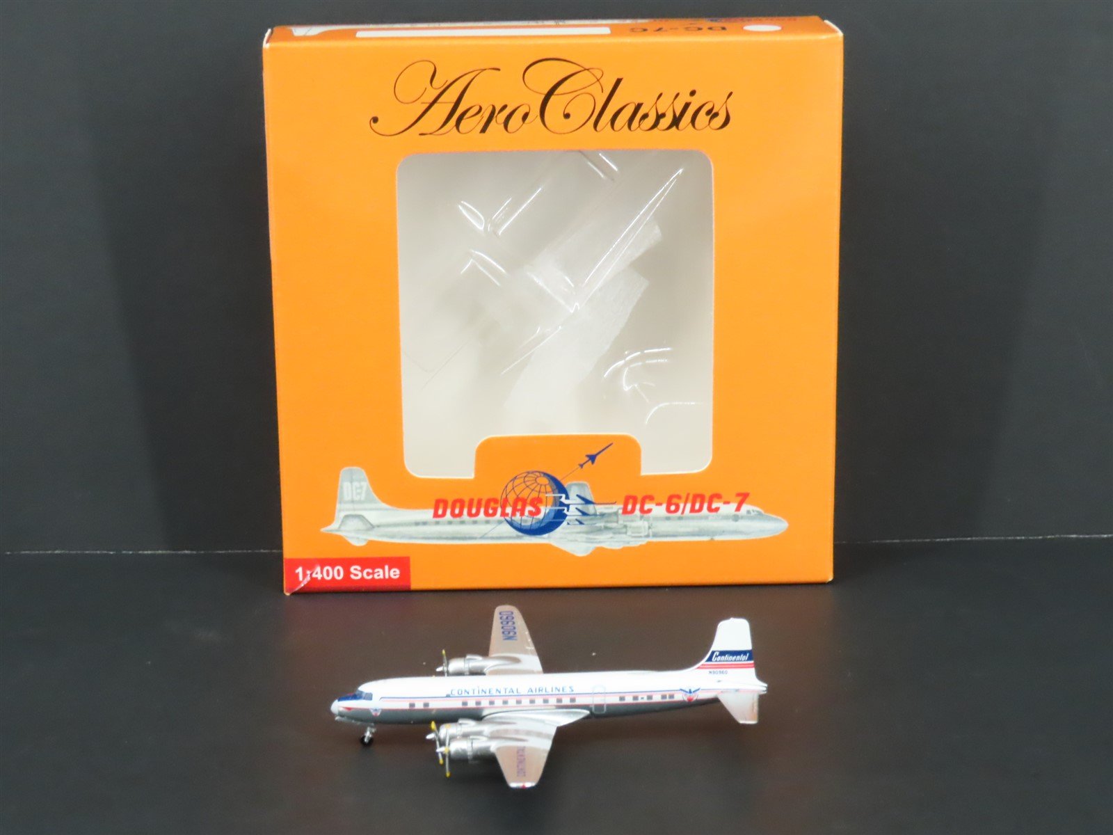 1:400 Aero Classics Die-Cast Continental Airlines Douglas DC-6B Airliner