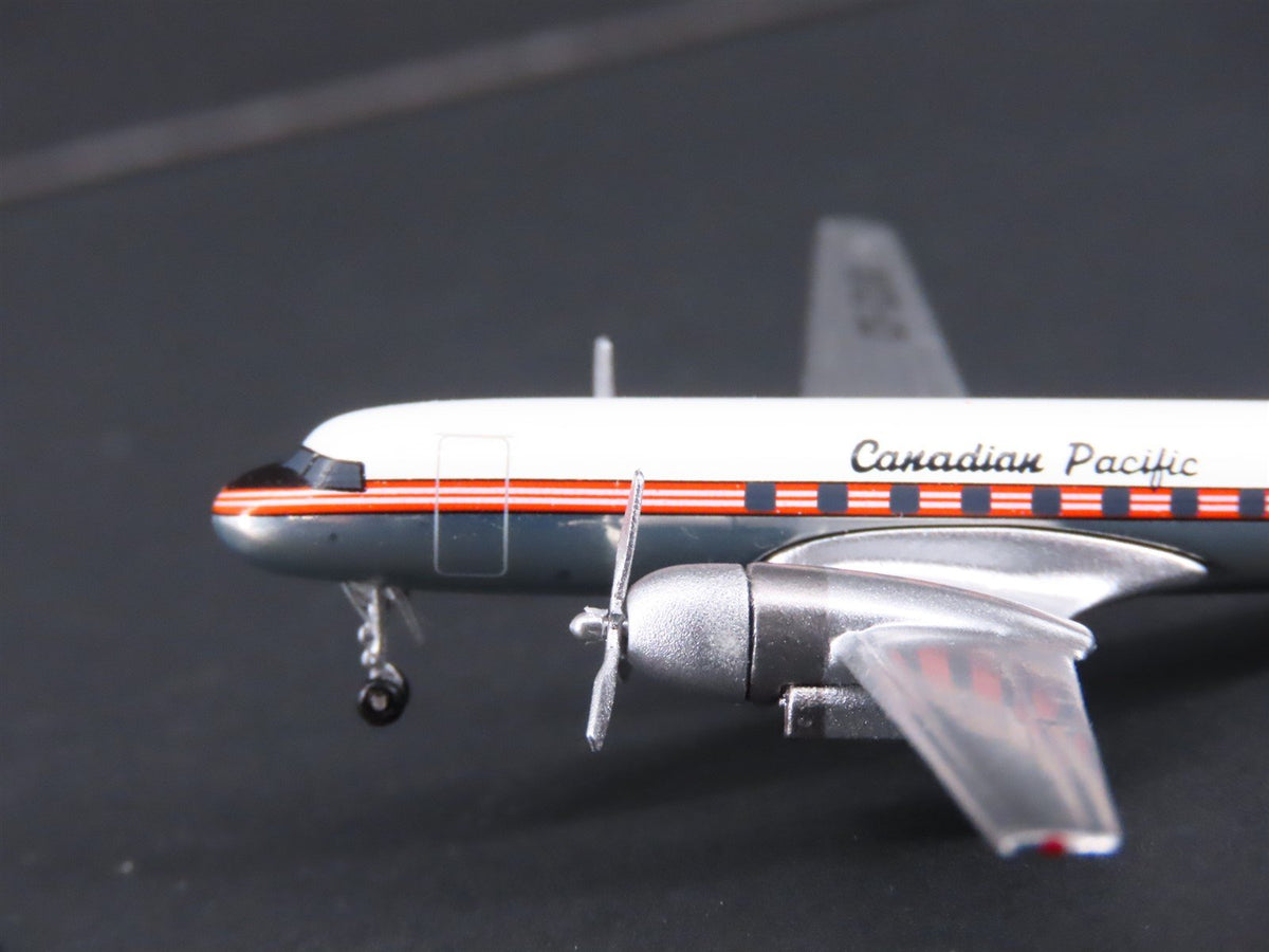 1:400 Aero Classics Die-Cast CP Canadian Pacific Convair CV-240 Airliner CF-CUX