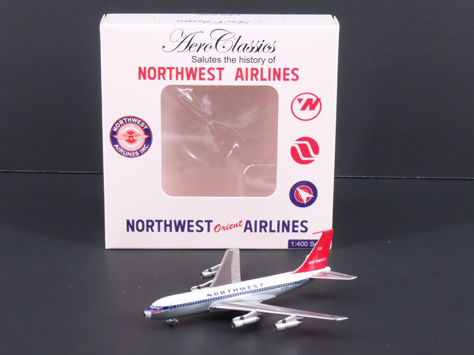 1:400 Scale Aero Classics Die-Cast Northwest Airlines Boeing B-720-051B Airliner