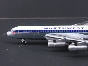 1:400 Scale Aero Classics Die-Cast Northwest Airlines Boeing B-720-051B Airliner