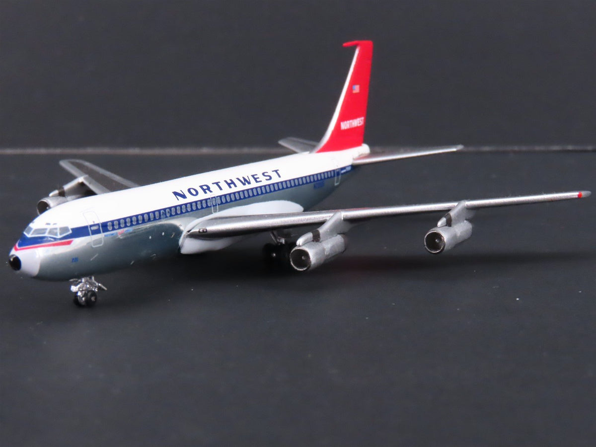 1:400 Scale Aero Classics Die-Cast Northwest Airlines Boeing B-720-051B Airliner