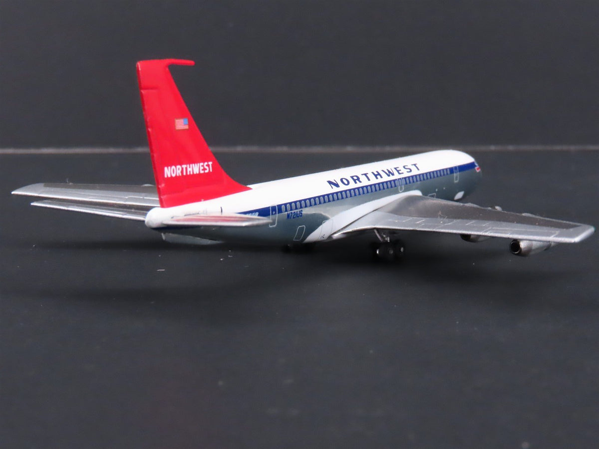 1:400 Scale Aero Classics Die-Cast Northwest Airlines Boeing B-720-051B Airliner