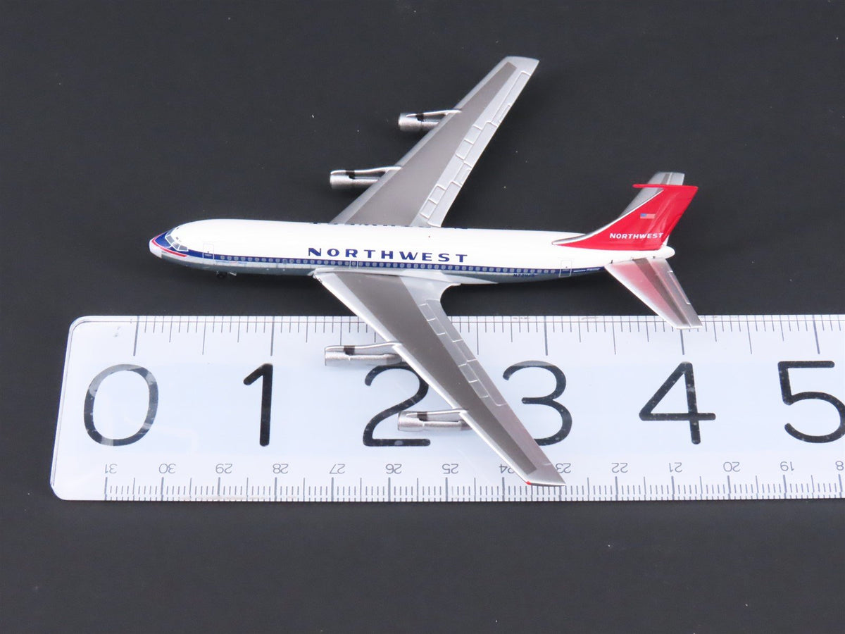 1:400 Scale Aero Classics Die-Cast Northwest Airlines Boeing B-720-051B Airliner