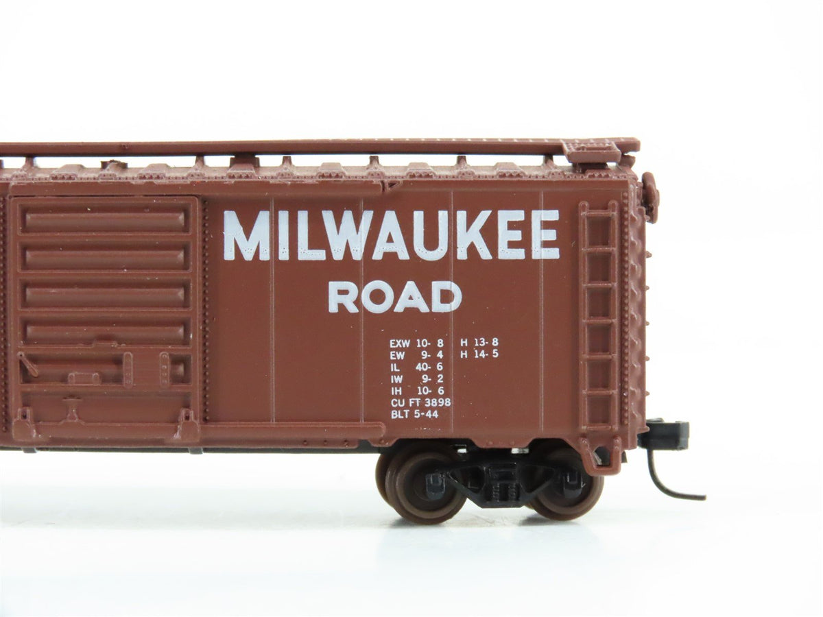 N Scale Atlas 3405 MILW Milwaukee Road 40&#39; Single Door Box Car #39405