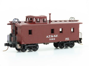 N Kadee Micro-Trains MTL 50040 ATSF Santa Fe 34' Wood Sheathed Caboose #1089