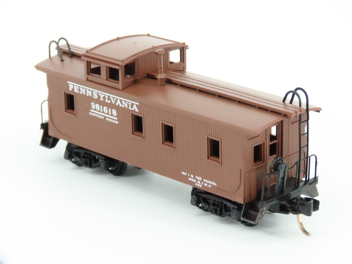 N Micro-Trains MTL 51160 PRR Pennsylvania 34&#39; Offset Cupola Wood Caboose #981618