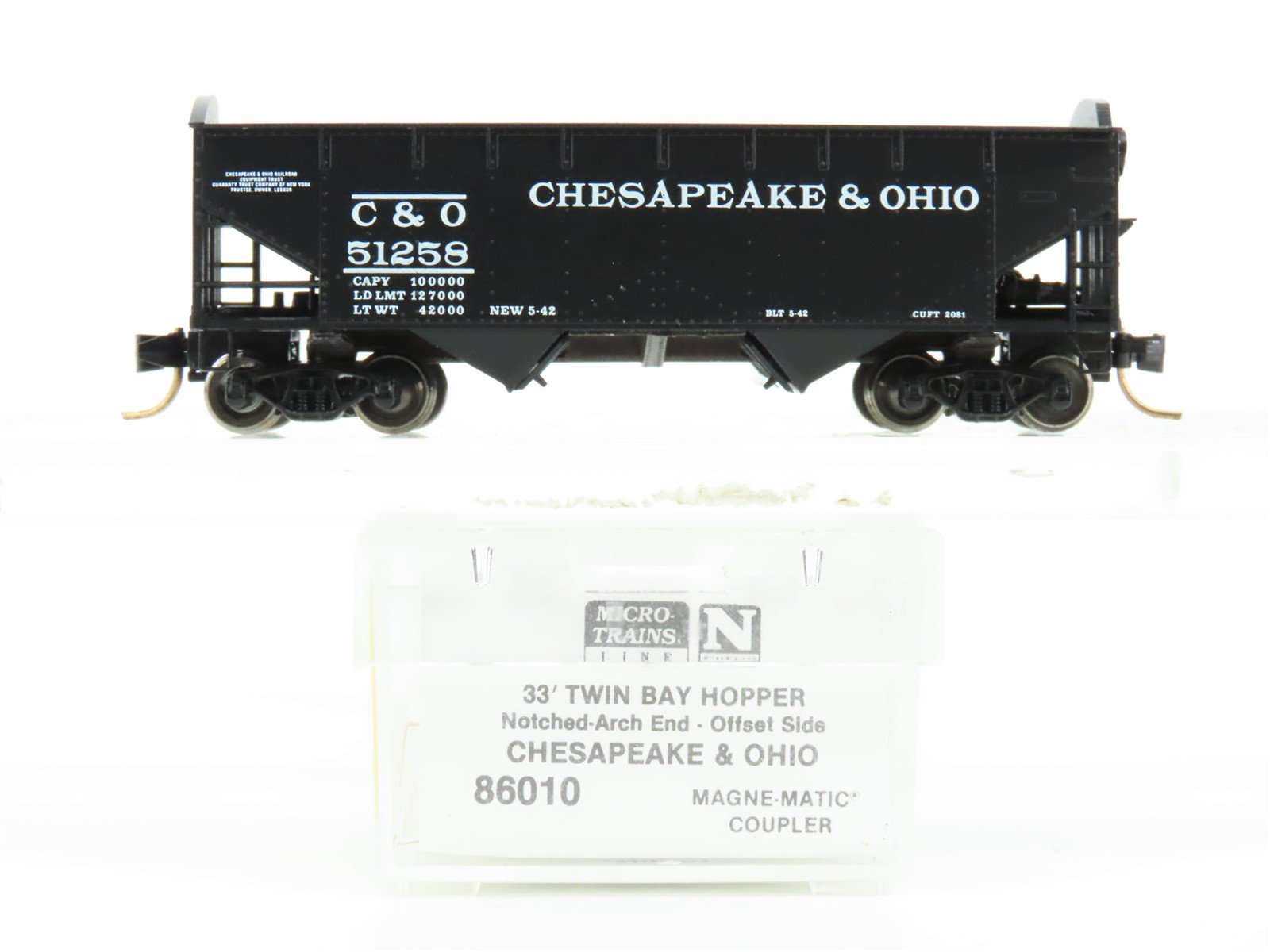 N Micro-Trains MTL 86010 C&O Chesapeake & Ohio 33' 2-Bay Arch-End Hopper #51258